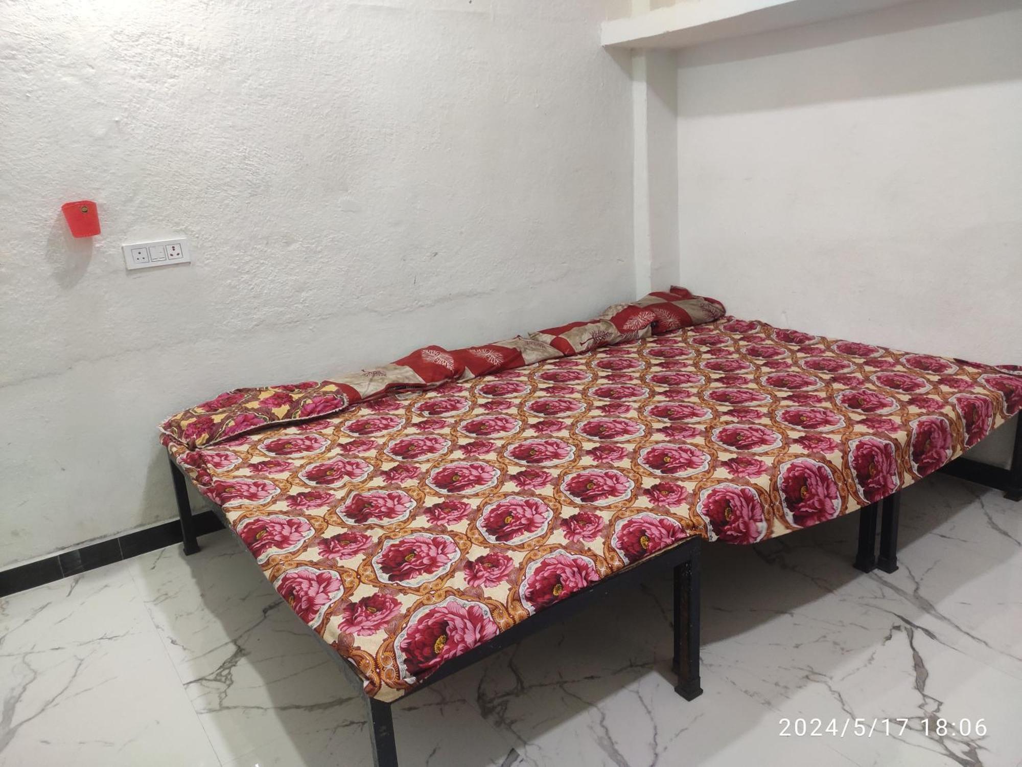 Kuber Bhandari Guest House And Hotel Sehore Exterior foto